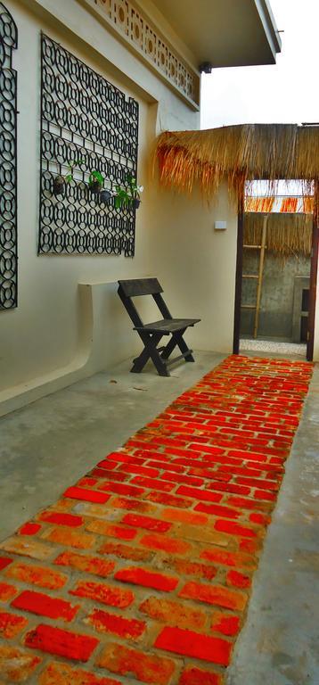 Vivanouk Bed and Breakfast Savannakhet Esterno foto